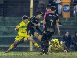 Chuva marca presença na competição... - Foto 16