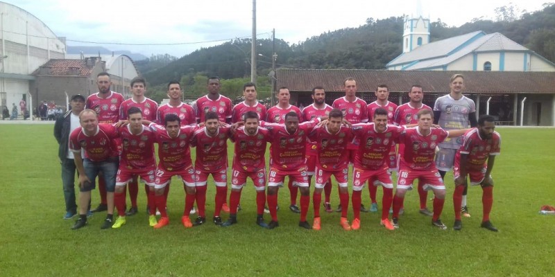 Ser Aiure FC coloca uma mão na Taça GL Esportes 20 anos...