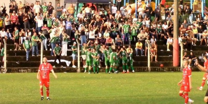 Taipa e Serrinha estão na final do Municipal de São Ludgero.