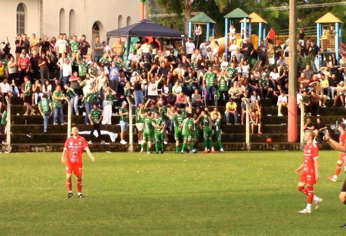 Taipa e Serrinha estão na final do Municipal de São Ludgero.